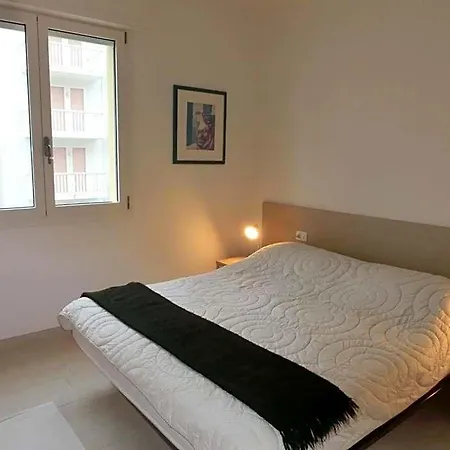 Hotel Lovely Flat Close To The Beach-beahost