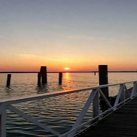 Lovely Flat Close To The Beach-beahost Hotel 3*