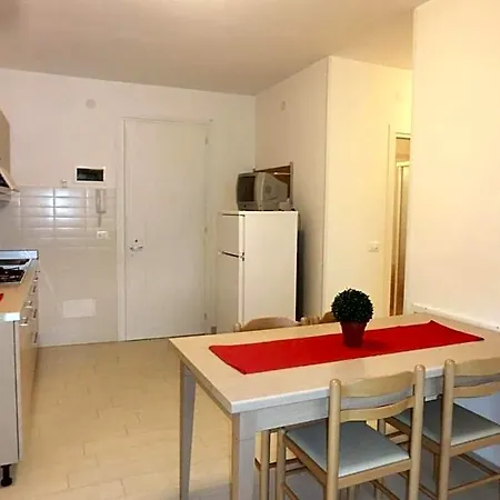 Lovely Flat Close To The Beach-beahost Hotel 3*
